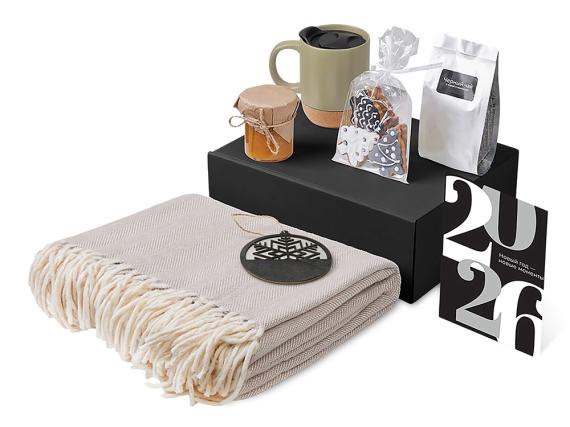 Подарочный набор «Re:Nest» с пледом, кружкой и вареньем